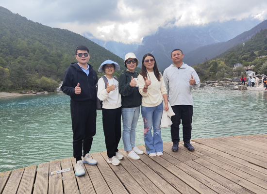 蓝月谷4.jpg 蓝月谷4.jpg