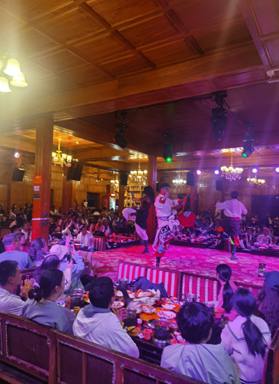 土司宴1.jpg 土司宴1.jpg